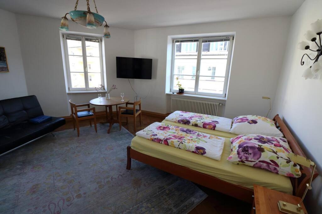 Apartment Altbautraum Am Gaertnerplatz 120 M2 *