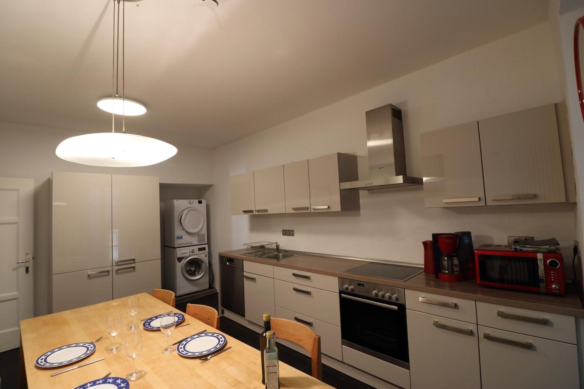 Altbautraum Am Gaertnerplatz 120 M2 Munich